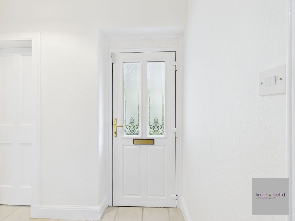 Property photo 3 of 35
