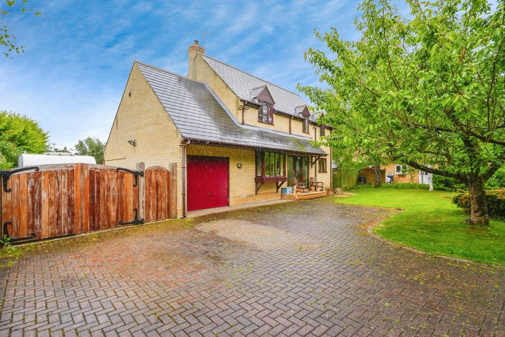 Property photo 1 of 18