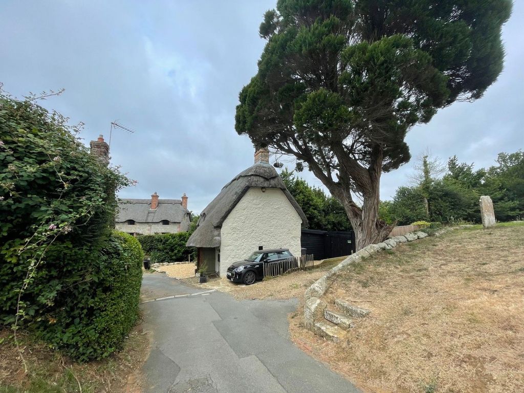 Property photo 3 of 7