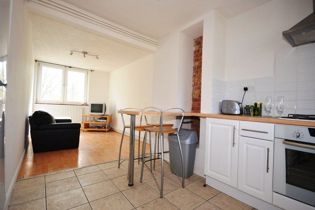 Property photo 3 of 7 Gallery