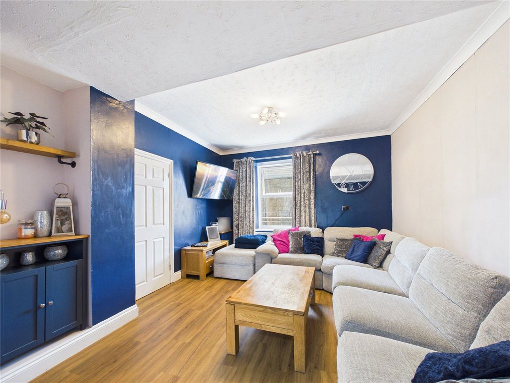 Property photo 3 of 30 Picture No. 29