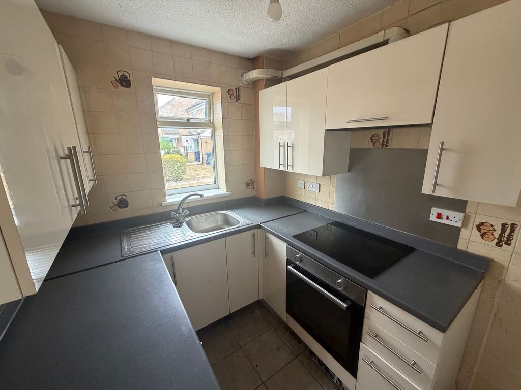 Property photo 2 of 5