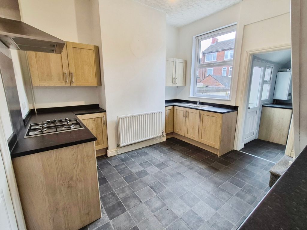 Property photo 3 of 22 Kitchen