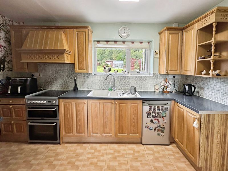 Property photo 2 of 11 Photo 10