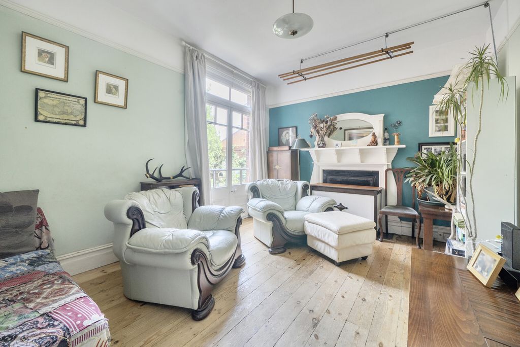 Property photo 3 of 16 1465827-3-6A19Bc8...