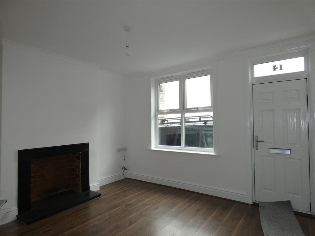 Property photo 3 of 18 P1190201.Jpg