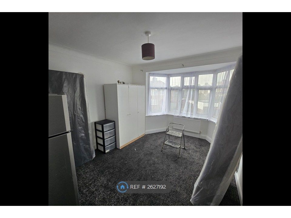 Property photo 1 of 3