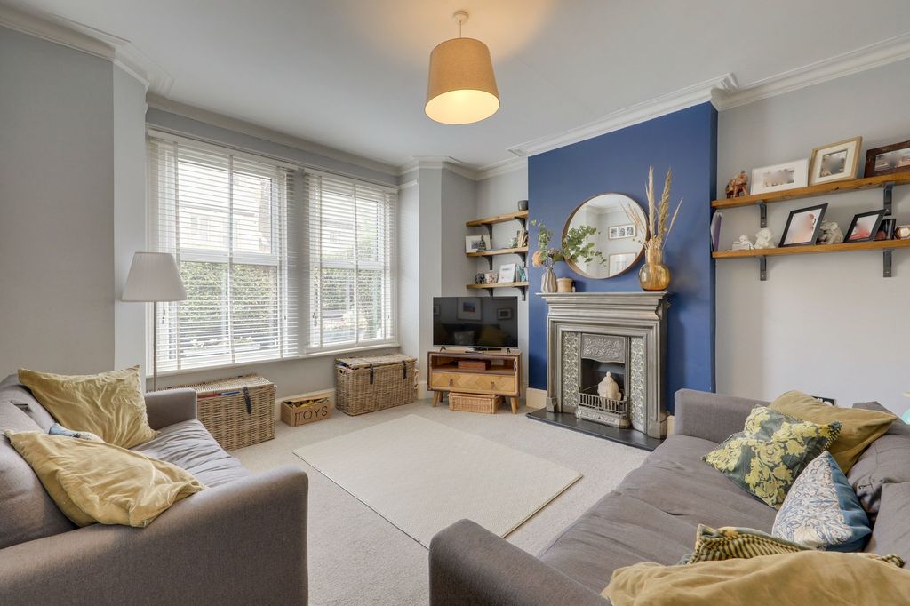 Property photo 1 of 16