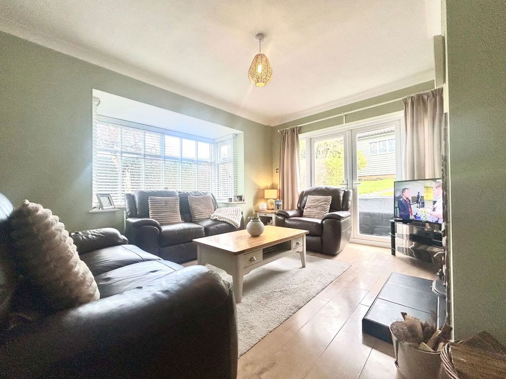 Property photo 3 of 22