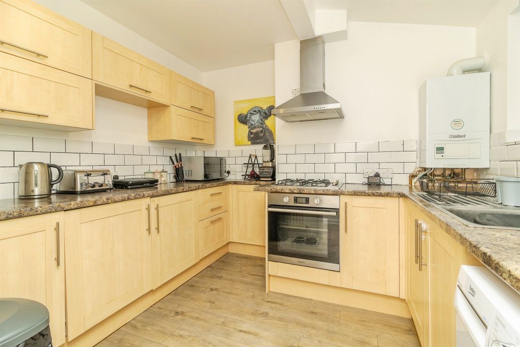 Property photo 3 of 18