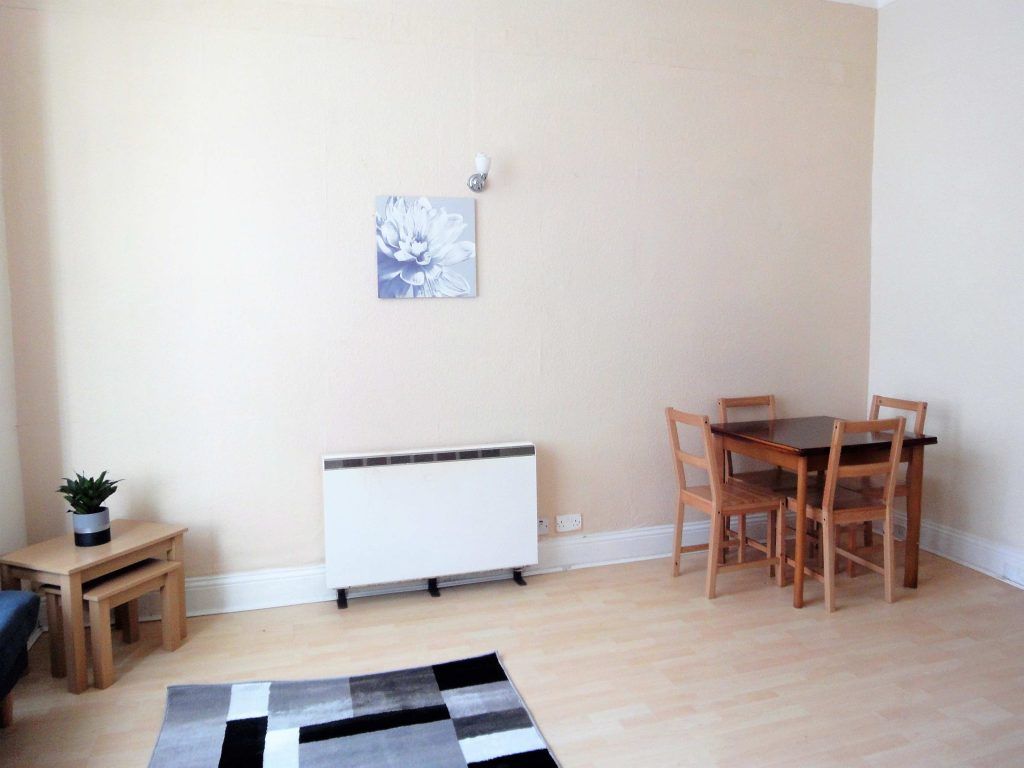 Property photo 1 of 3