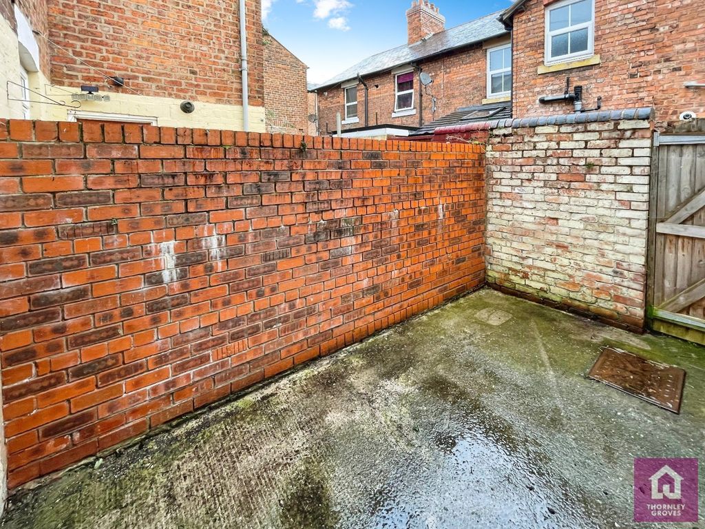 Property photo 2 of 8 Picture No. 05