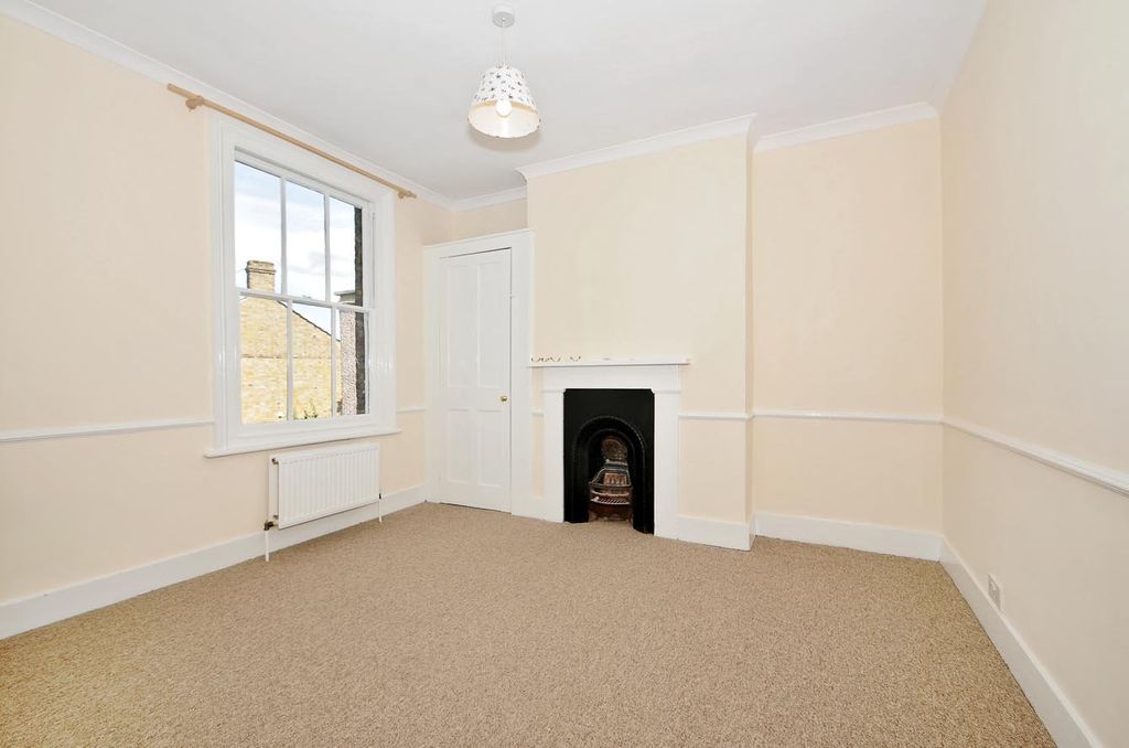 Property photo 3 of 6 Picture No. 02