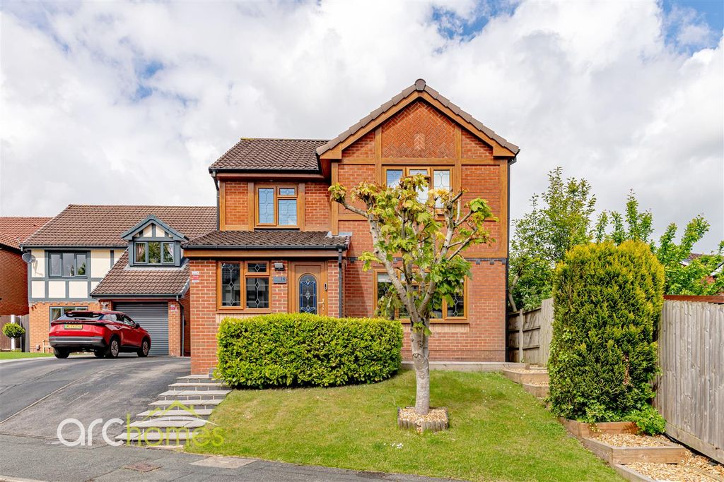 Property photo 1 of 40 Cornergate-12.Jpg