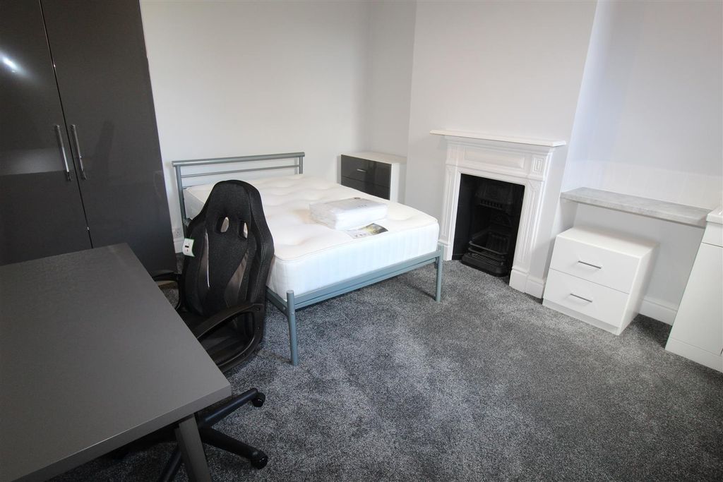 Property photo 1 of 11 Img_5418.Jpg