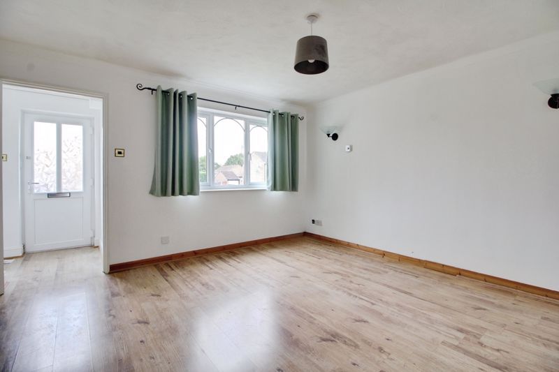 Property photo 3 of 16 Photo 17