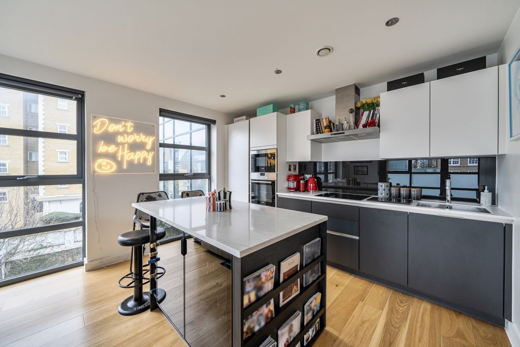 Property photo 3 of 26 1420597-19-69A8229d973c6