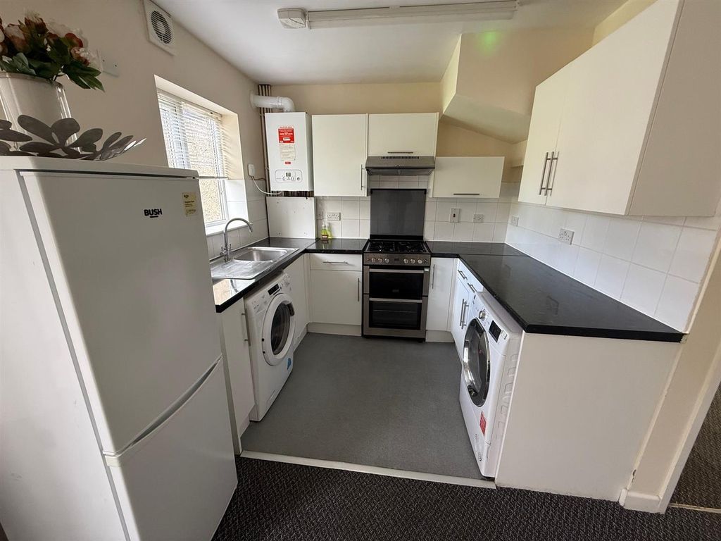 Property photo 2 of 9 9.Jpg