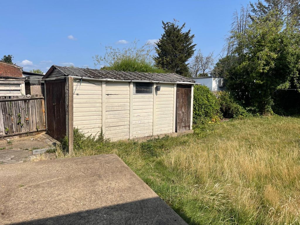Property photo 1 of 16
