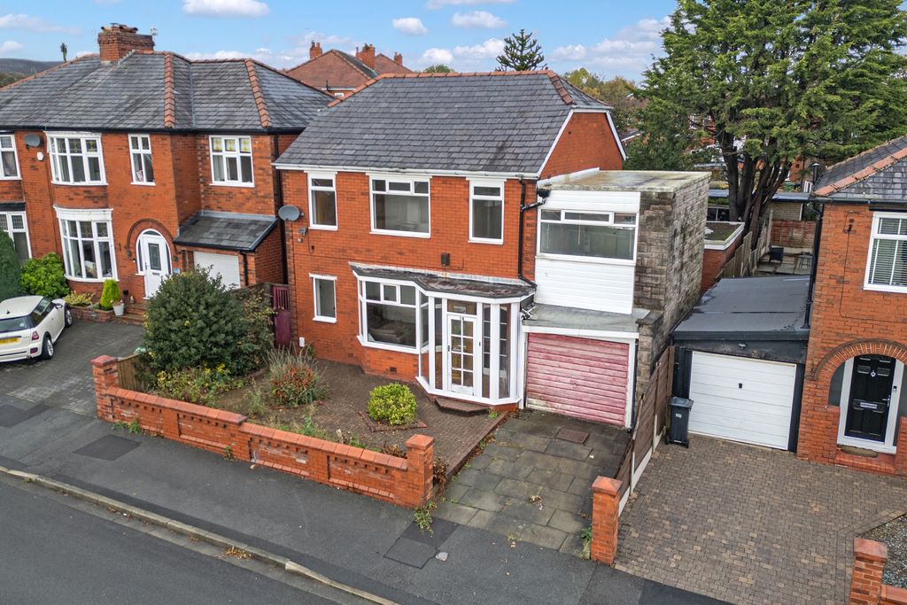 Property photo 1 of 35 Photograph 29