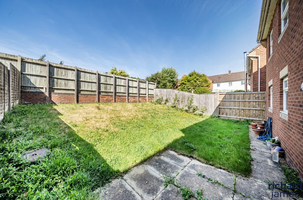 Property photo 2 of 13 7A080Cff65A54d8c923c79F46d662267