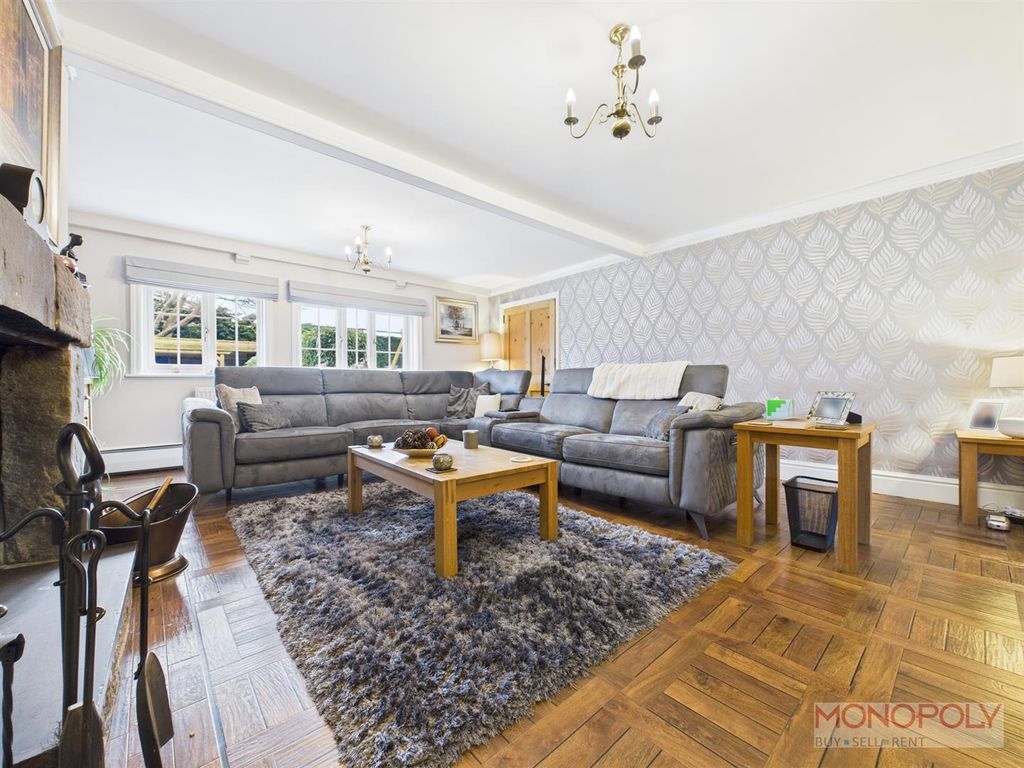 Property photo 3 of 43 Cam04439G0-Pr0207-Still009.Jpg