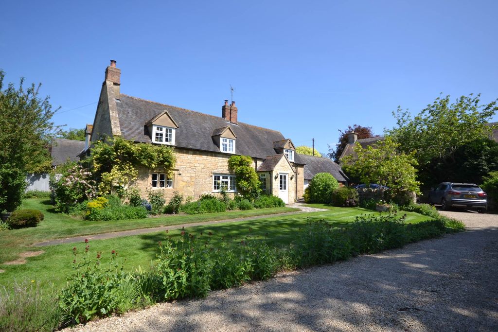 Property photo 1 of 39