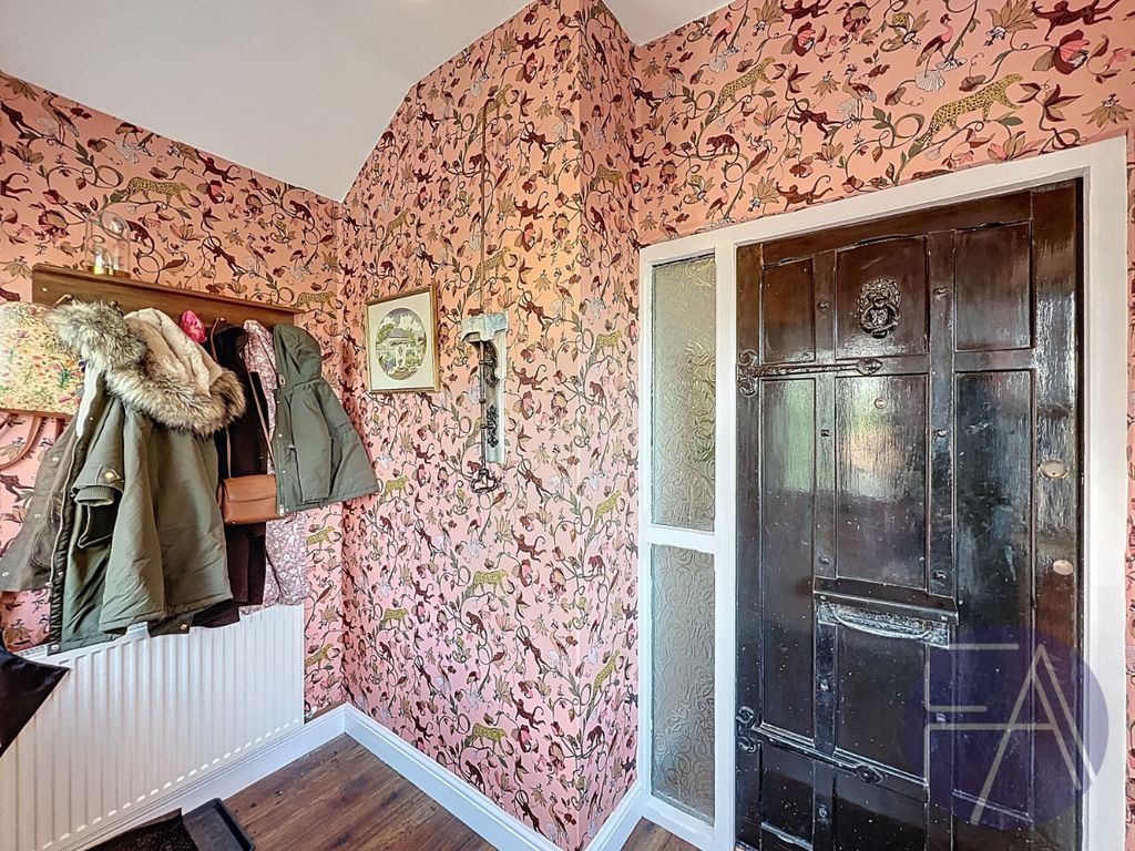 Property photo 2 of 25 4553171