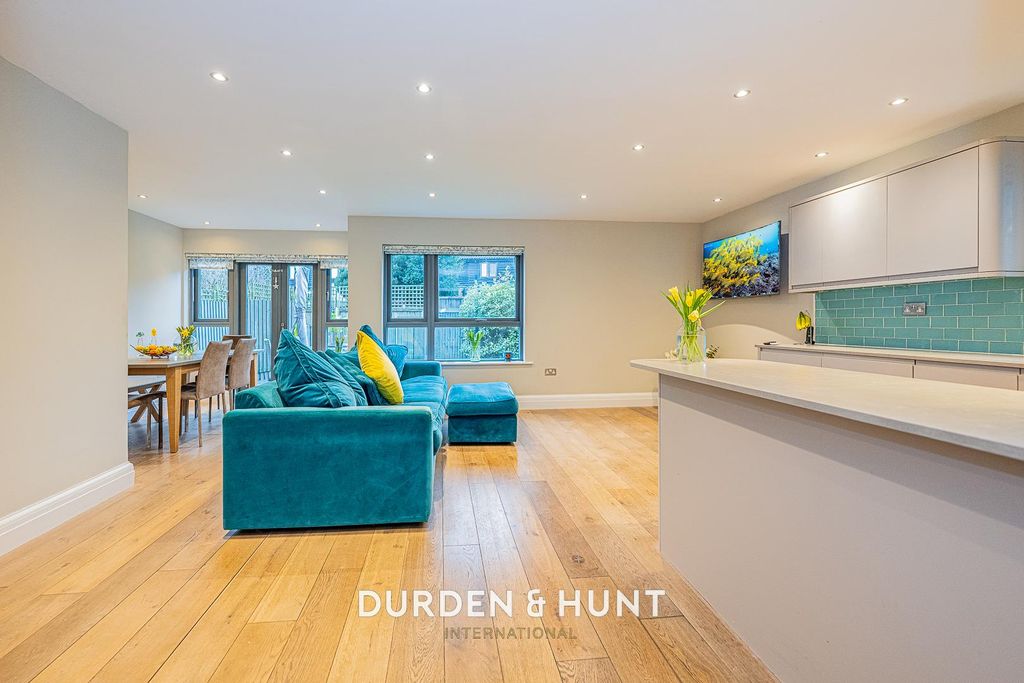 Property photo 2 of 26 High-14.1.Jpg