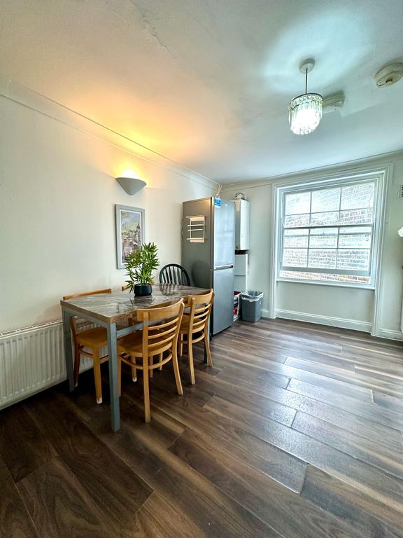 Property photo 2 of 26