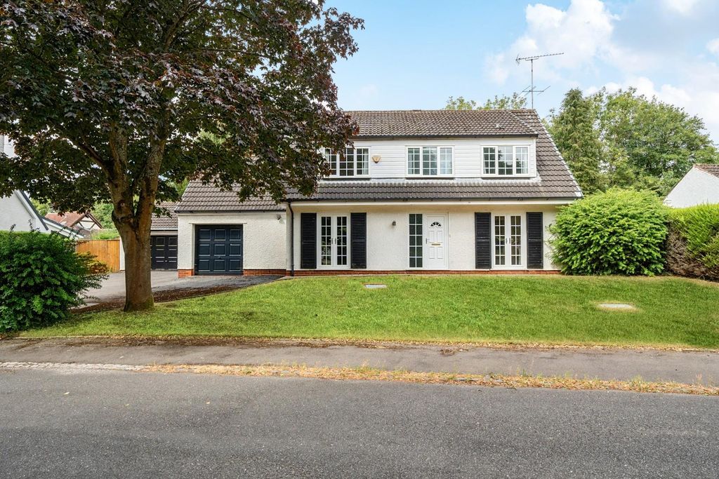 Property photo 1 of 12 Front