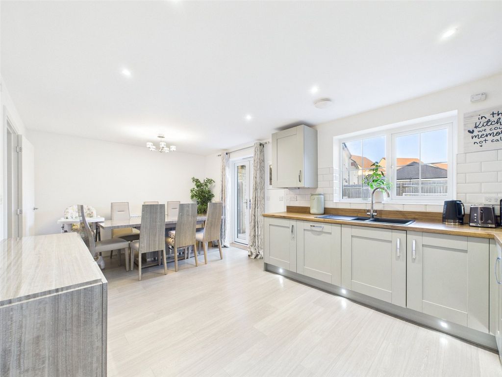 Property photo 2 of 17 Picture No. 07