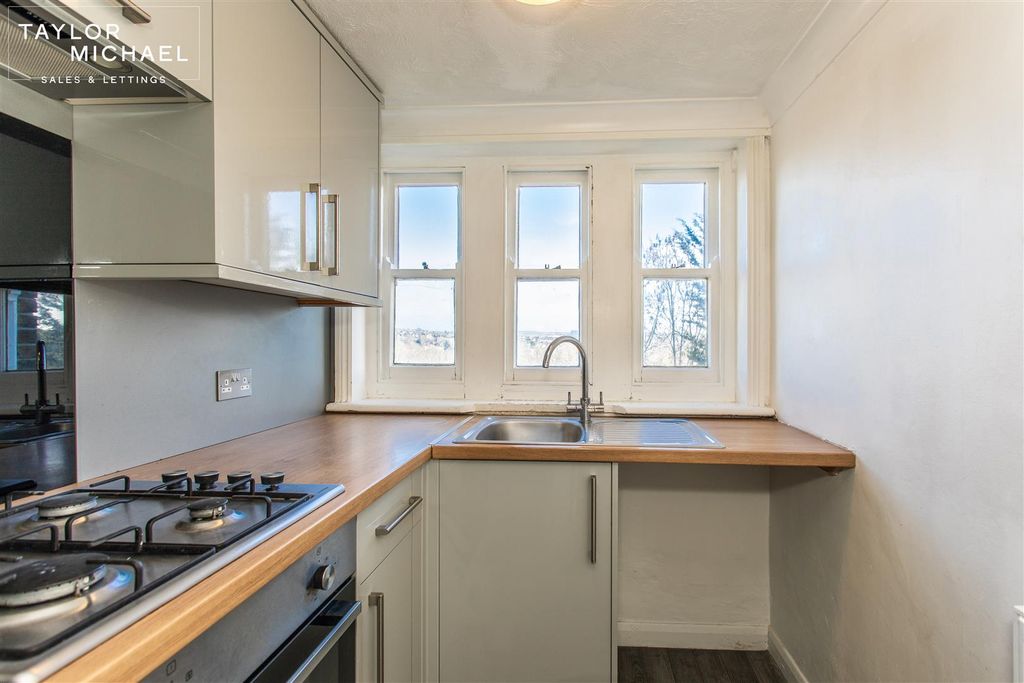 Property photo 2 of 15 Kitchen