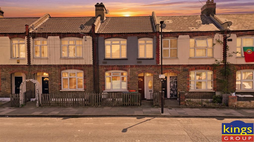 Property photo 1 of 14 1_002_Dji_20260713112250_0415_Twilight_1417Cb6A.Jp