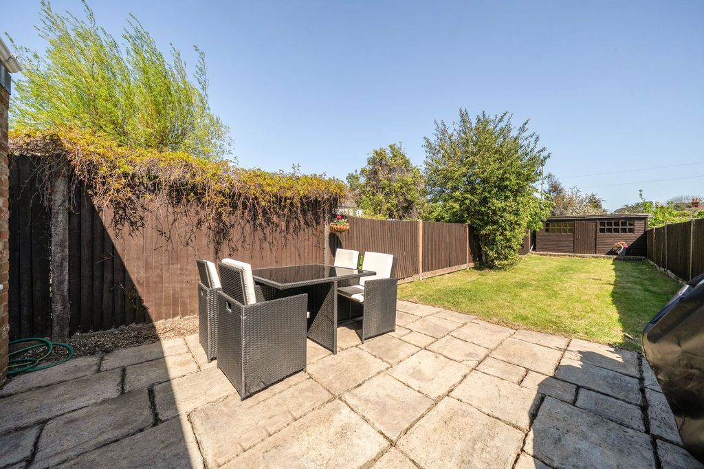 Property photo 2 of 21