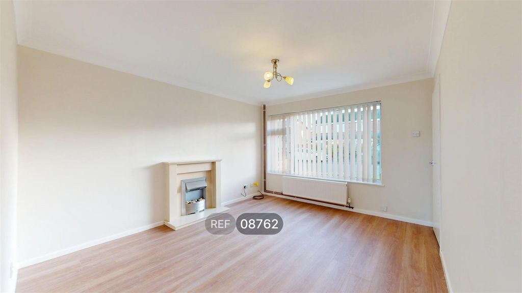 Property photo 2 of 10 Living Room