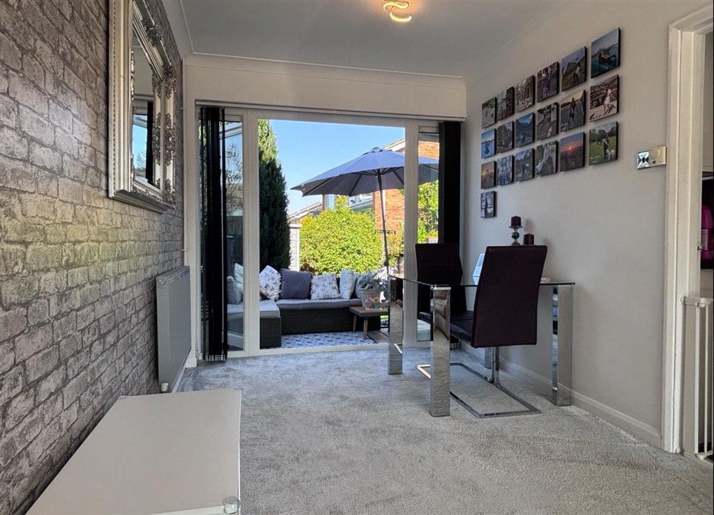 Property photo 3 of 9 Dining Area