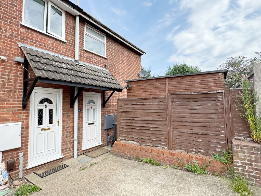 Property photo 1 of 17