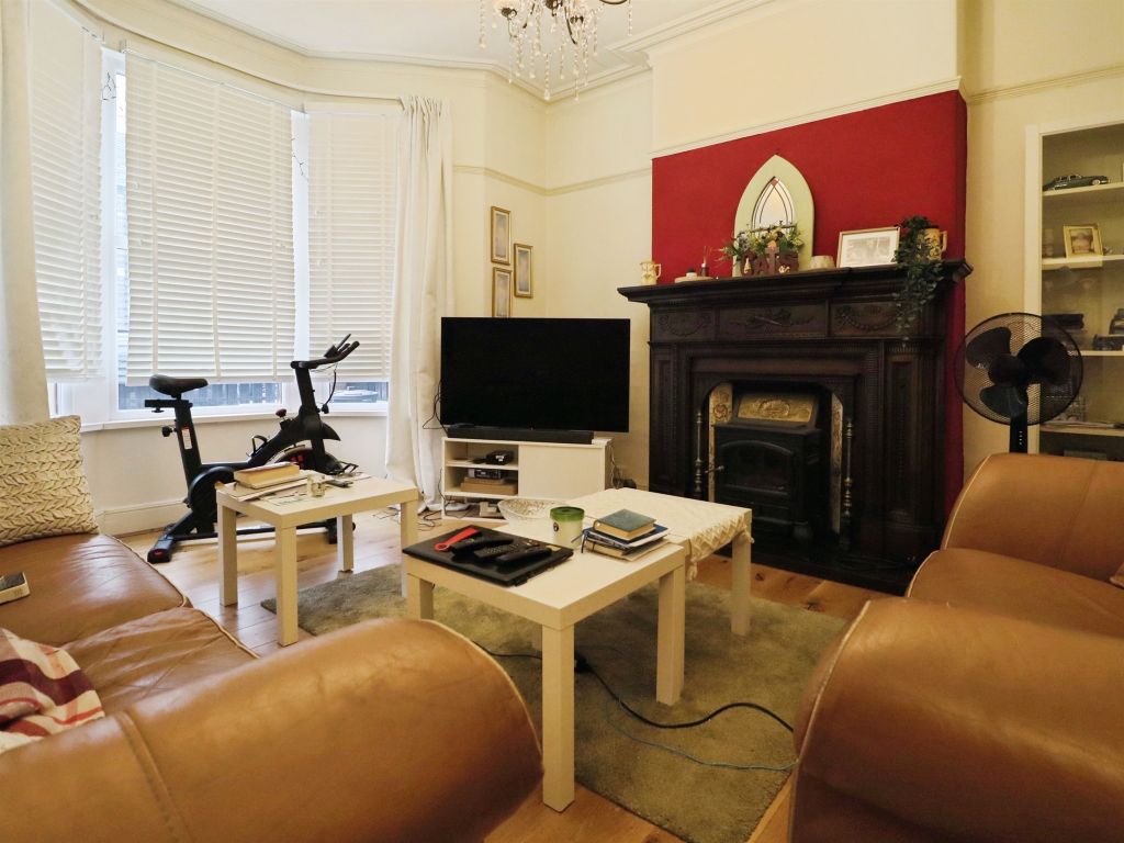 Property photo 3 of 20