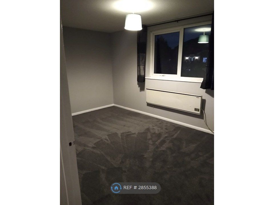 Property photo 3 of 14 Bedroom 1