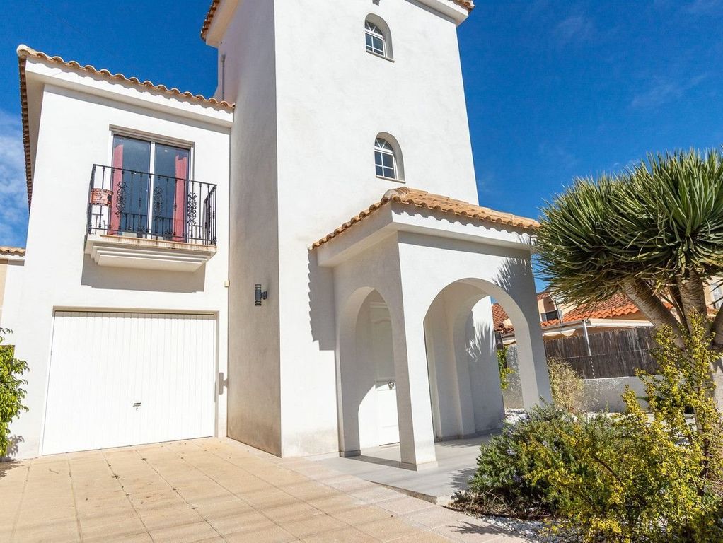 Property photo 1 of 48