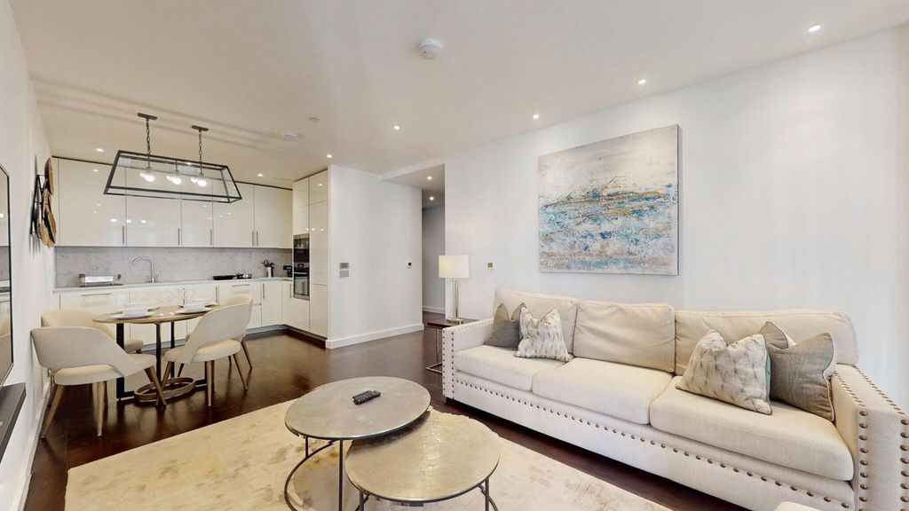 Property photo 3 of 11 Photo 3