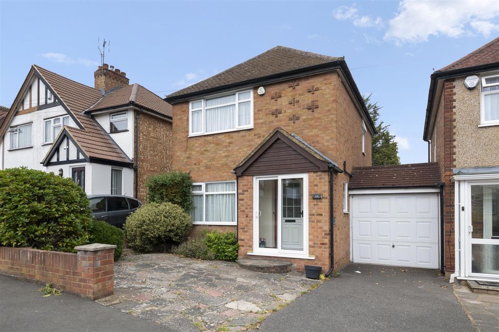 Property photo 1 of 17