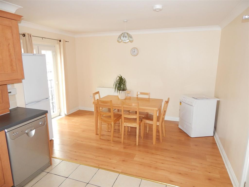 Property photo 3 of 12 Dscn4013.Jpg