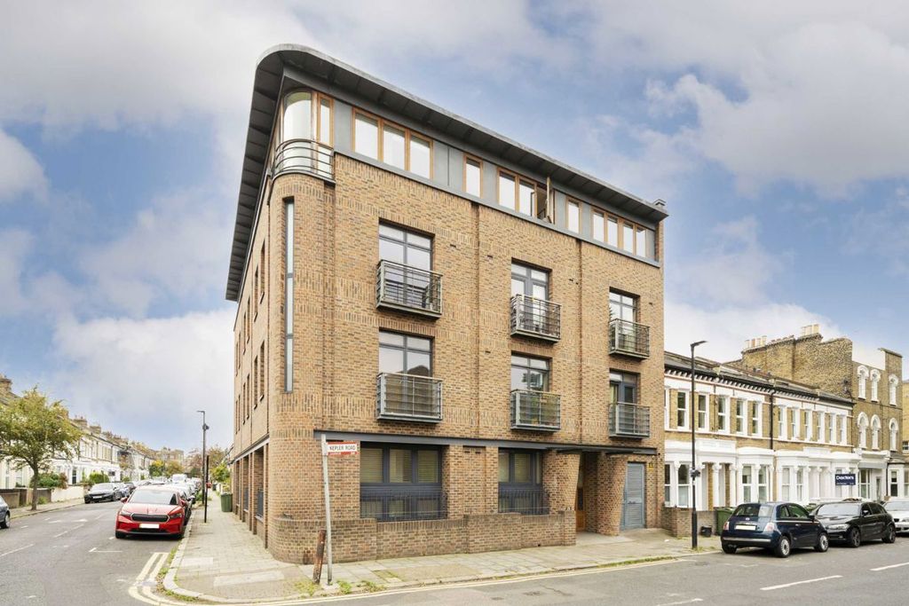 Property photo 1 of 5