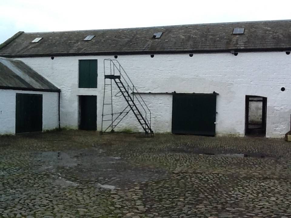 Property photo 1 of 2