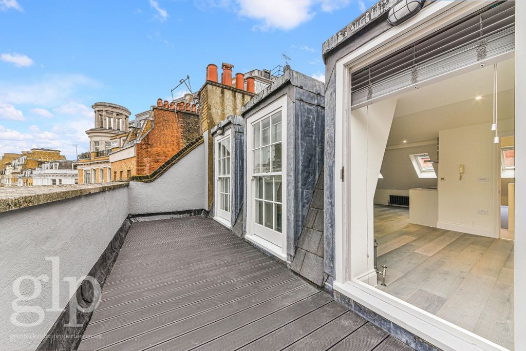 Property photo 2 of 22 980214