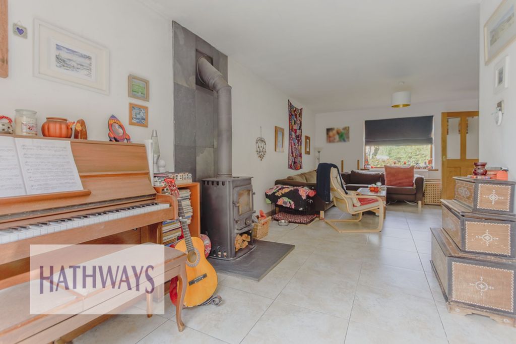 Additional image 5 of 3 bed detached house for salePrimrose Court, Ty Canol NP44