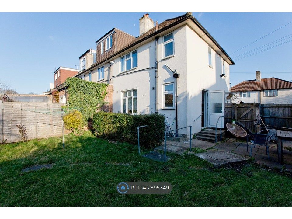 Property photo 3 of 4