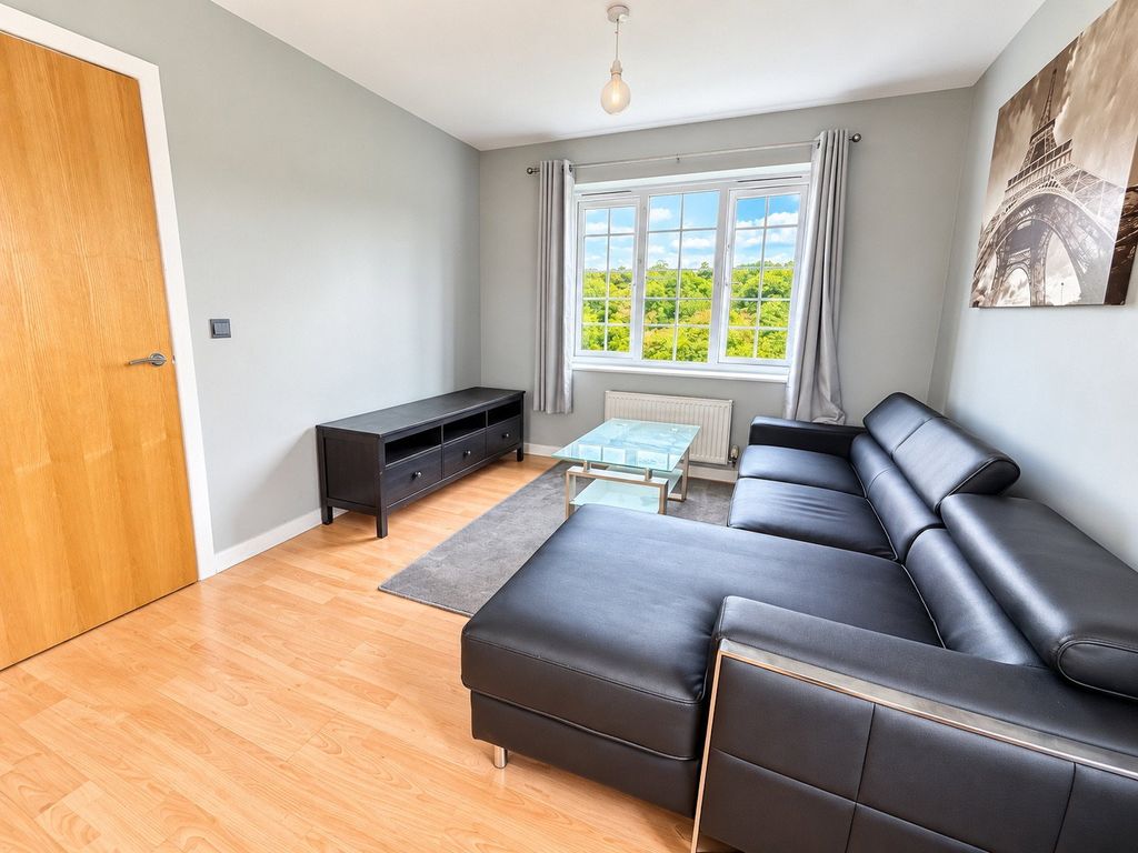 Property photo 3 of 11